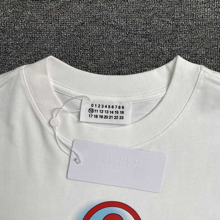 MM6 Maison Margiela Graphic T-shirt - 9