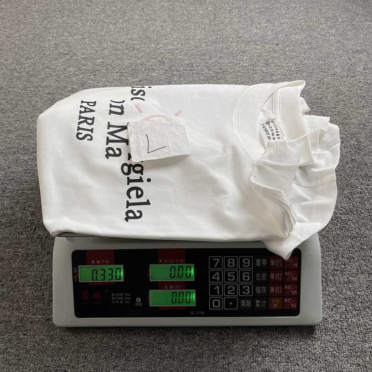 MM6 Maison Margiela Graphic T-shirt - 13