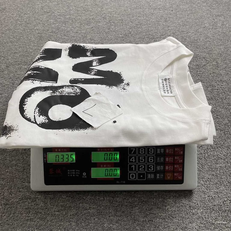 MM6 Maison Margiela Spray Graphic T-shirt - 15