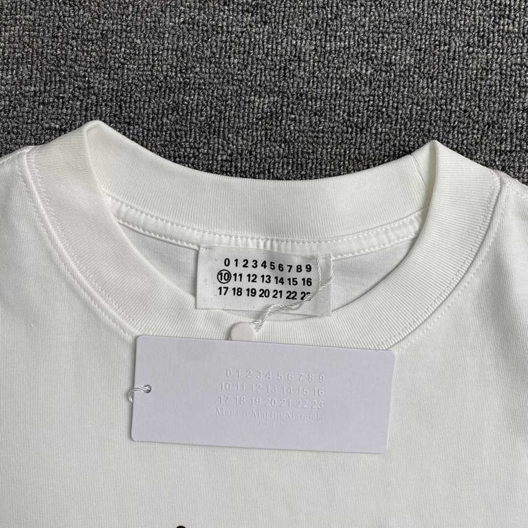 Maison Margiela Logo Graphic T-shirt - 15