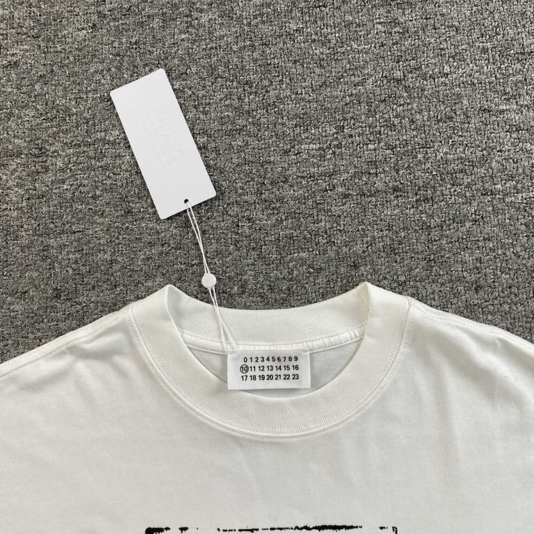 MM6 Maison Margiela 520 Graphic T-shirt - 13