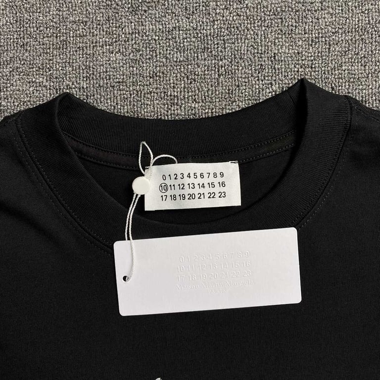 MM6 Maison Margiela Graphic T-shirt - 4