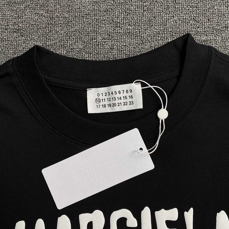MM6 Maison Margiela Graphic Logo T-shirt - 10