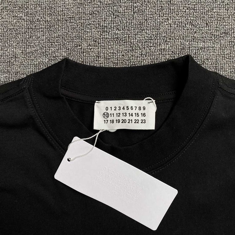 MM6 Maison Margiela Upside Down Logo Long Sleeve - 12