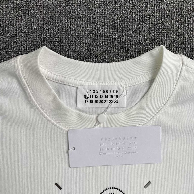 MM6 Maison Margiela Numeric Logo T-shirt - 16