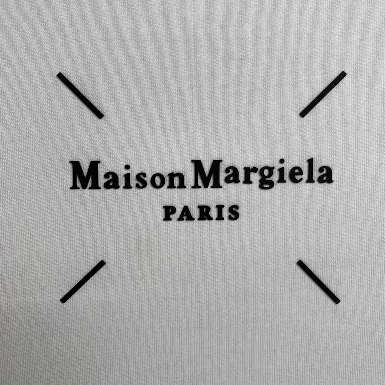 MM6 Maison Margiela Numeric Logo Long Sleeve T-shirt - 11