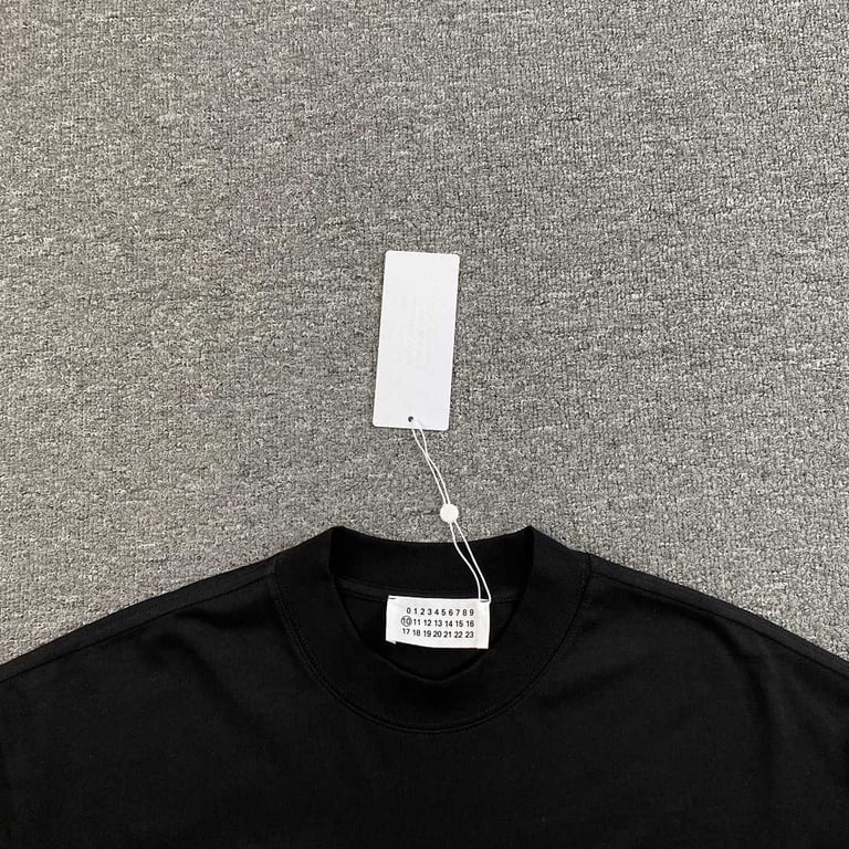MM6 Maison Margiela Logo Long Sleeve T-shirt - 6