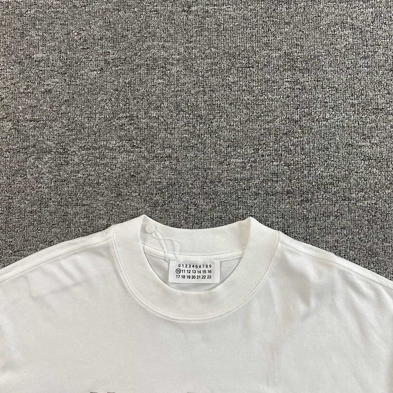 MM6 Maison Margiela Logo Long Sleeve T-shirt - 9