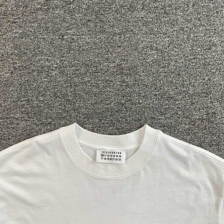 MM6 Maison Margiela Graphic Logo T-shirt - 12