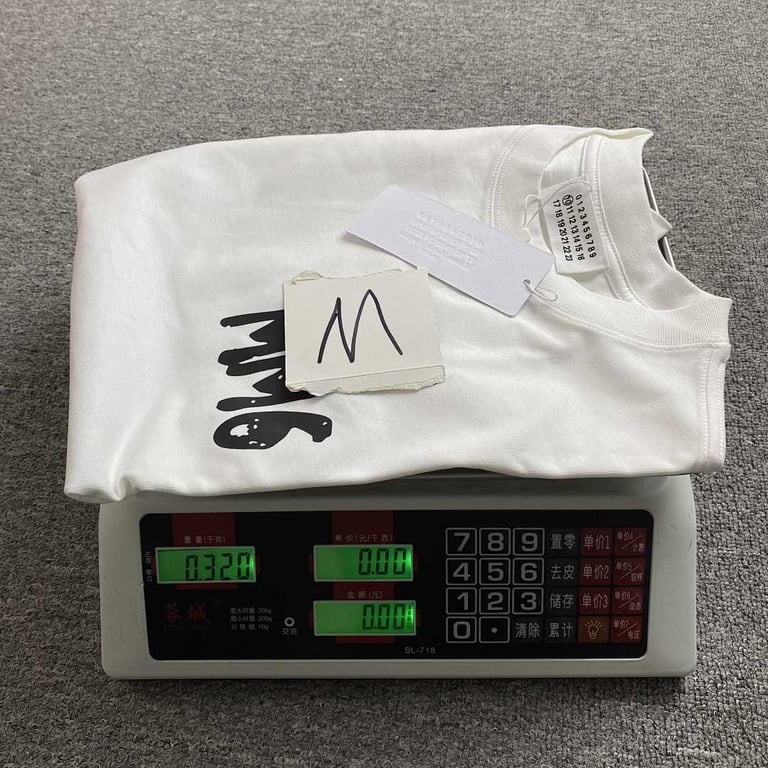 MM6 Maison Margiela Graphic Logo T-shirt - 16