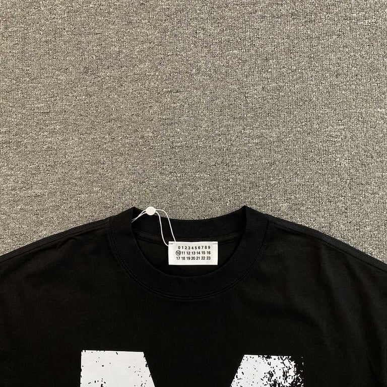 MM6 Maison Margiela Distressed M Logo T-shirt - 6
