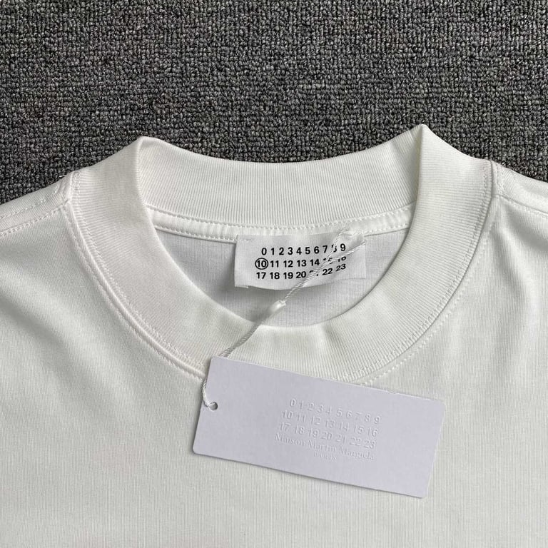 MM6 Maison Margiela Numeric Logo Long Sleeve T-shirt - 12