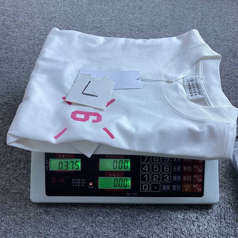 MM6 Maison Margiela Numeric Logo Long Sleeve T-shirt - 16