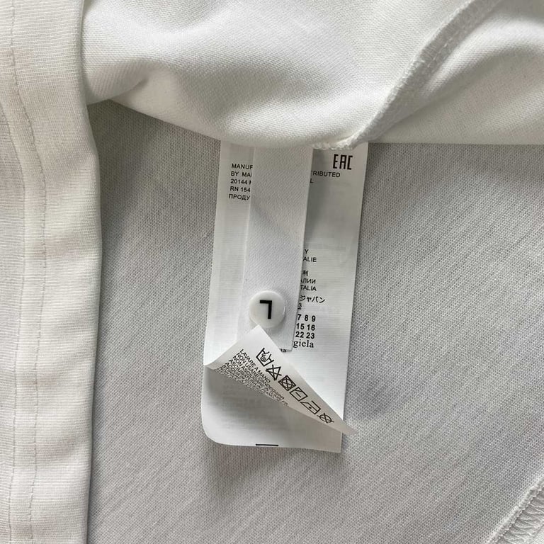 MM6 Maison Margiela Numeric Logo Long Sleeve T-shirt - 11