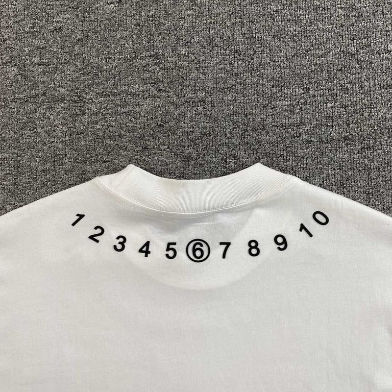 MM6 Maison Margiela Numeric Logo Long Sleeve T-shirt - 10