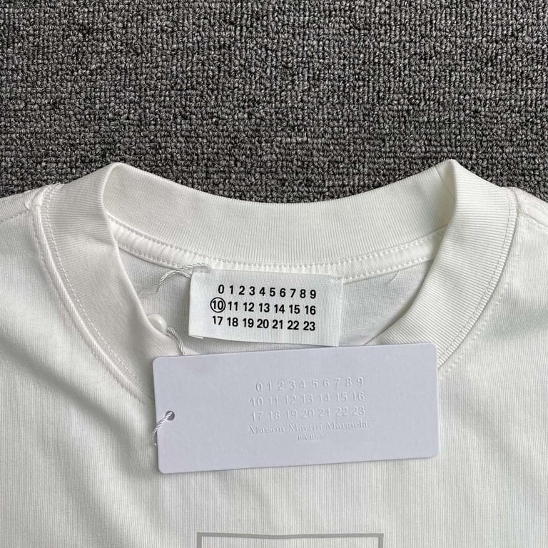 MM6 Maison Margiela Topaz Blue Graphic T-shirt - 8