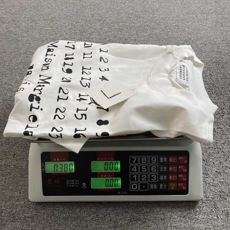 Maison Margiela Numeric Clock Long-Sleeve T-shirt - 16