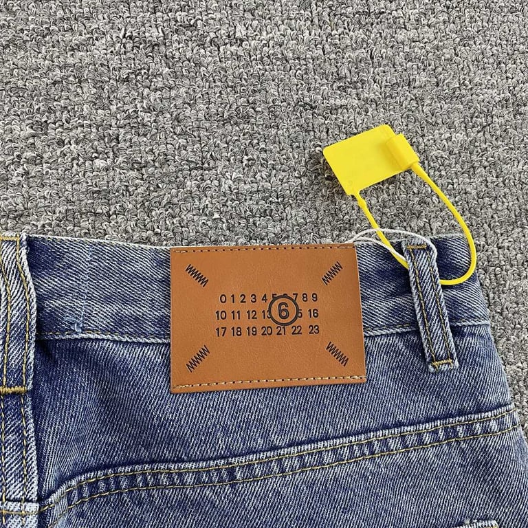Maison Margiela MM6 Cut-Out Jeans - 12