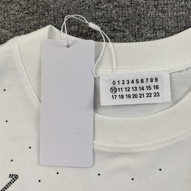 MM6 Maison Margiela Numeric Logo T-shirt - 10