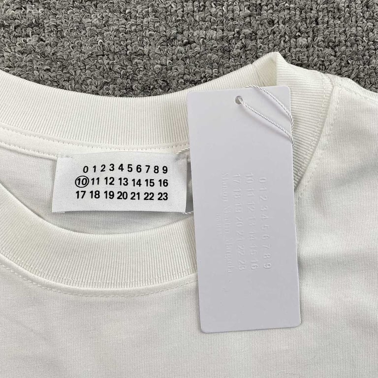 MM6 Maison Margiela Logo T-shirt - 9