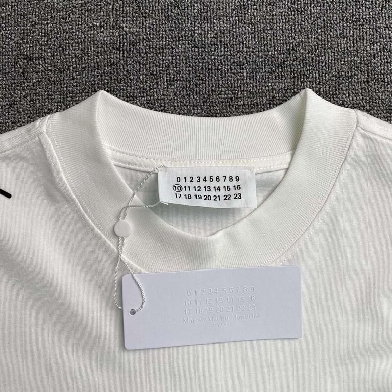 MM6 Maison Margiela Long-Sleeve T-shirt - 15