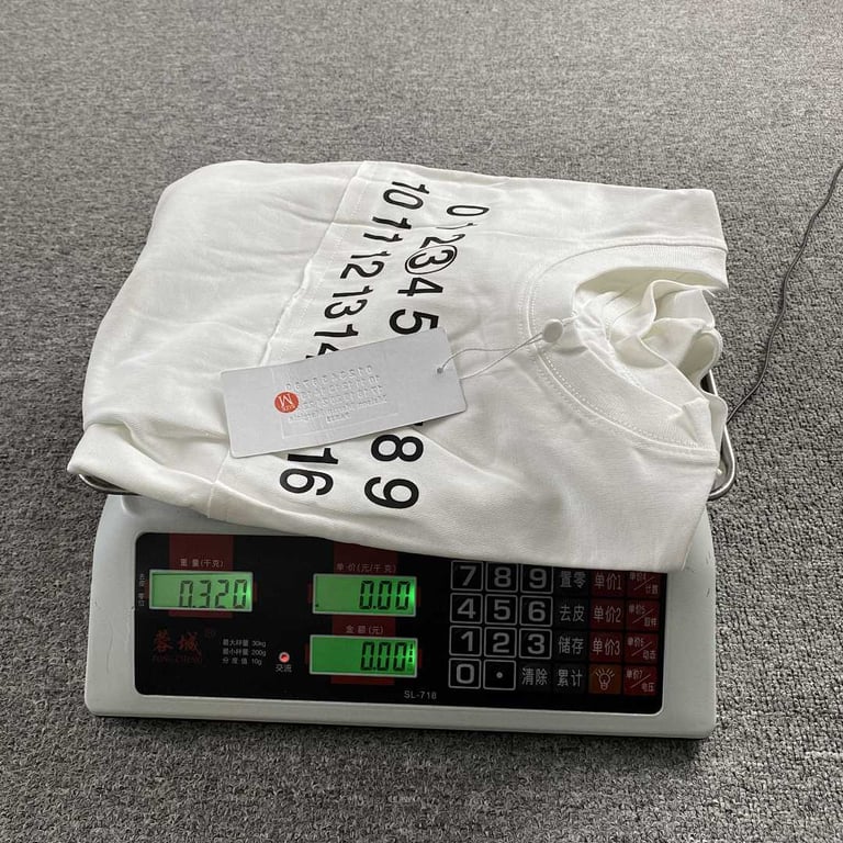 MM6 Maison Margiela Numeric Logo T-shirt - 16
