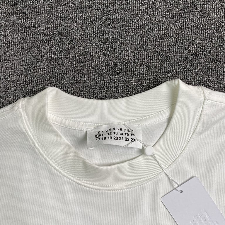MM6 Maison Margiela Graphic T-shirt - 4