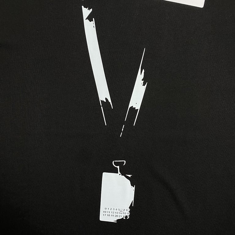 MM6 Maison Margiela Graphic T-shirt - 10