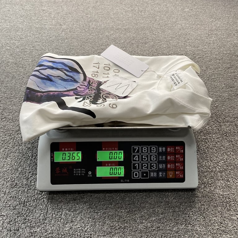 MM6 Maison Margiela Cat Graphic T-shirt - 16