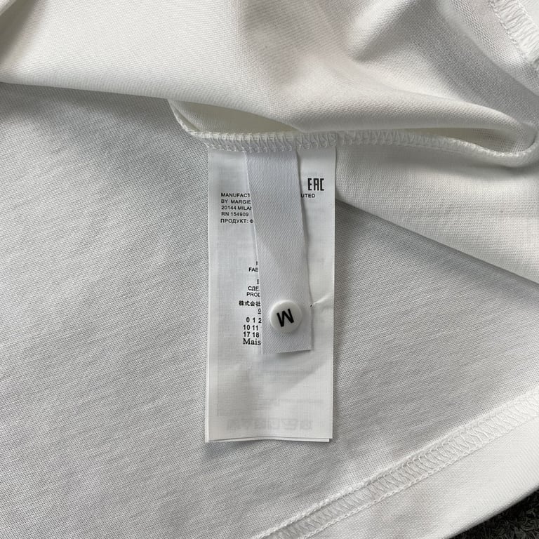 MM6 Maison Margiela Hearts Graphic T-shirt - 8