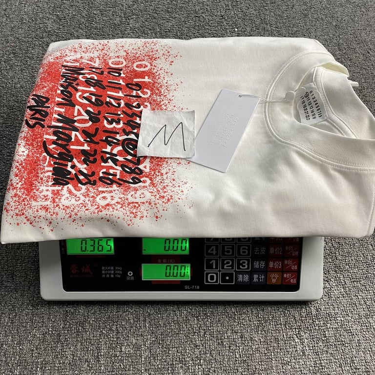 MM6 Maison Margiela Spray Graphic T-shirt - 14