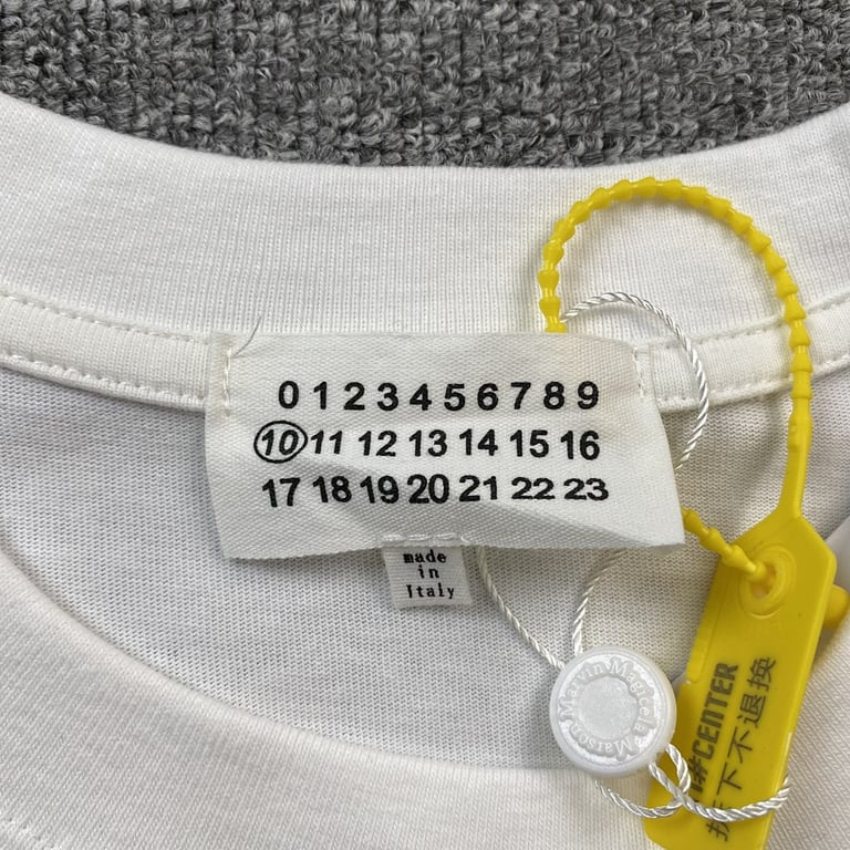 MM6 Maison Margiela Logo T-shirt - 11