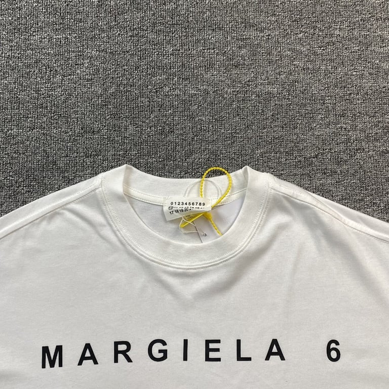 MM6 Maison Margiela Logo T-shirt - 14