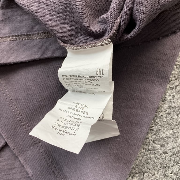 Maison Margiela MM6 Distressed Pocket T-shirt - 14