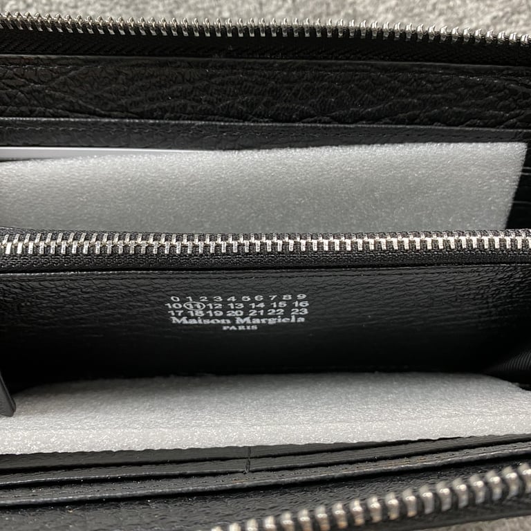 Maison Margiela Four-Stitch Zip Wallet Black - 5