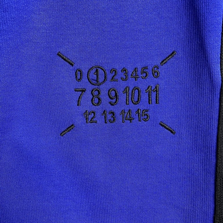 MM6 Maison Margiela Numeric Logo Shorts - 16