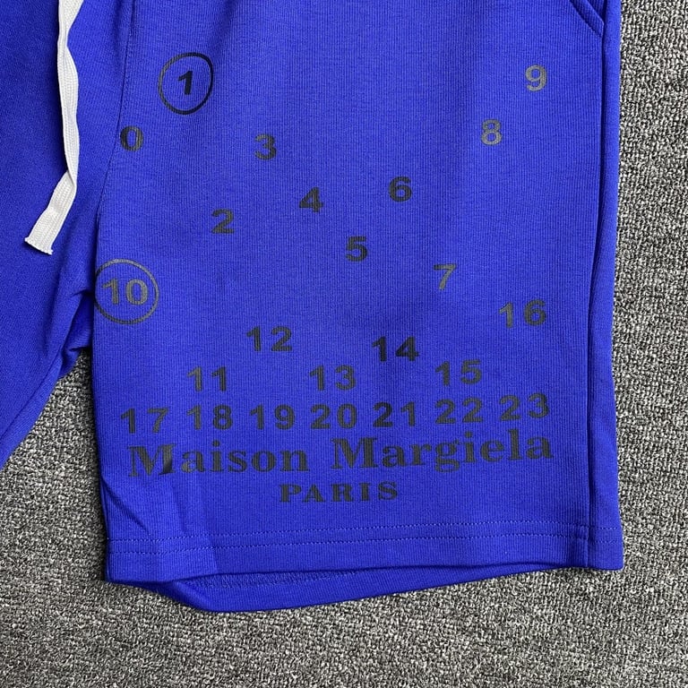 MM6 Maison Margiela Numeric Logo Shorts - 17