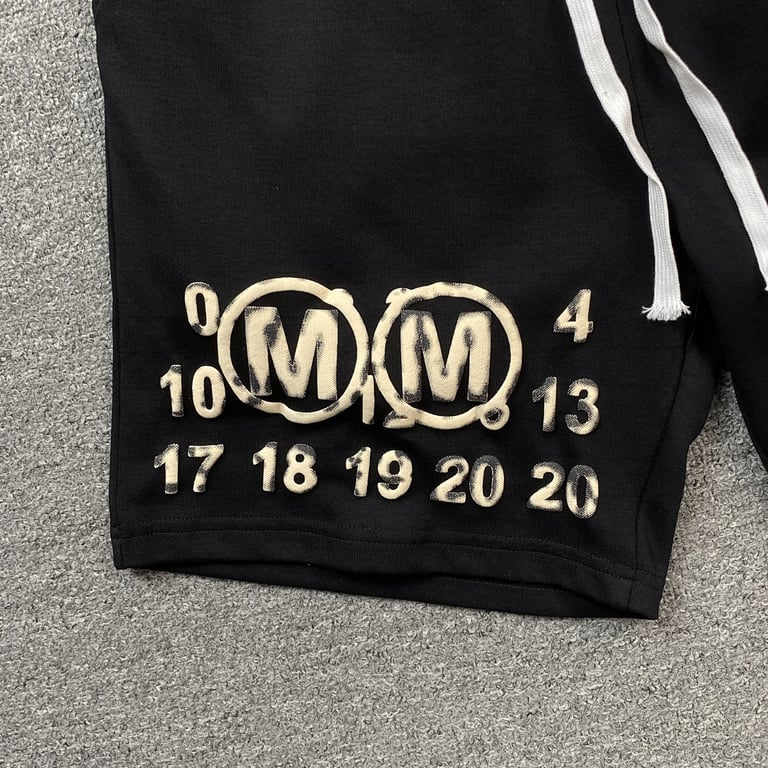 MM6 Maison Margiela Numeric Logo Shorts - 6