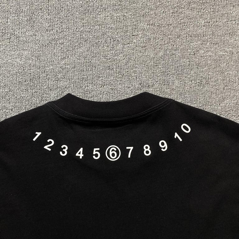 MM6 Maison Margiela Numeric Logo Long Sleeve T-shirt - 8
