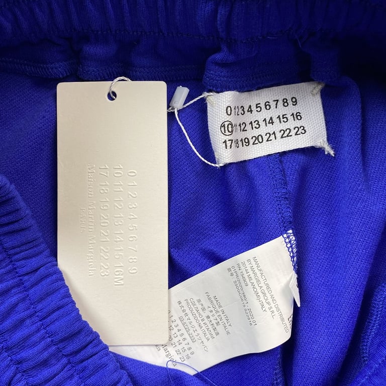 MM6 Maison Margiela Taped Numeric Logo Shorts - 11
