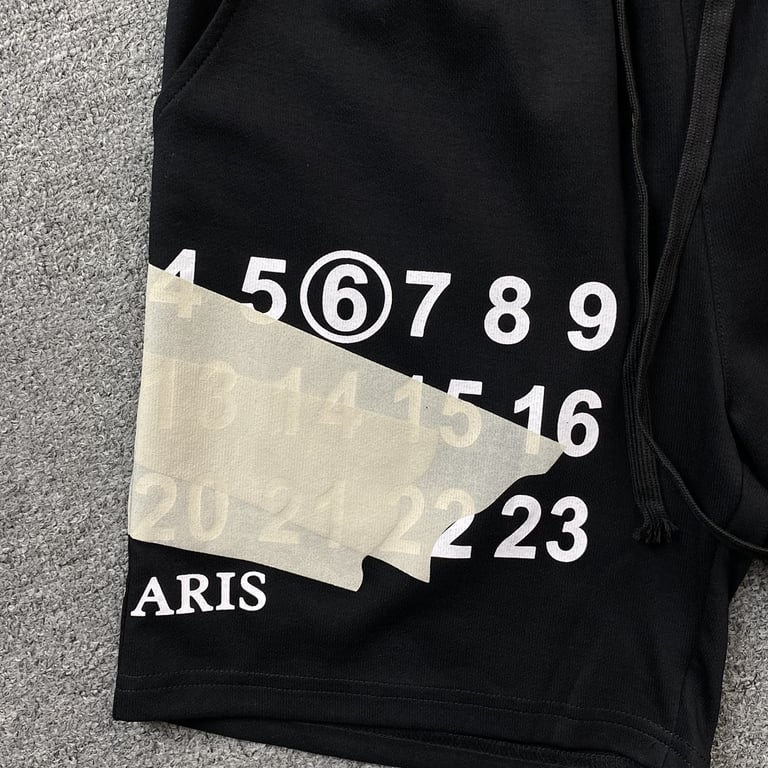 MM6 Maison Margiela Taped Numeric Logo Shorts - 4