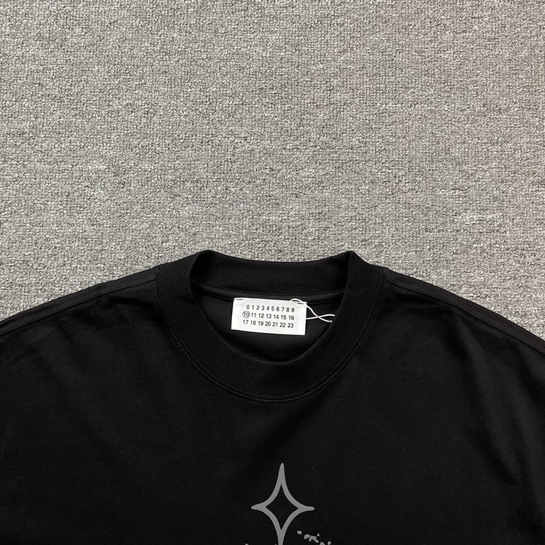 Maison Margiela Graphic Long Sleeve T-shirt - 5
