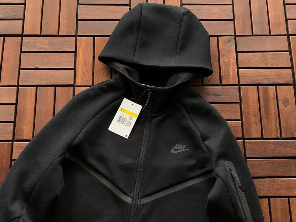 Nike Tech Fleece Full-Zip Hoodie and Pants Set Black - 8