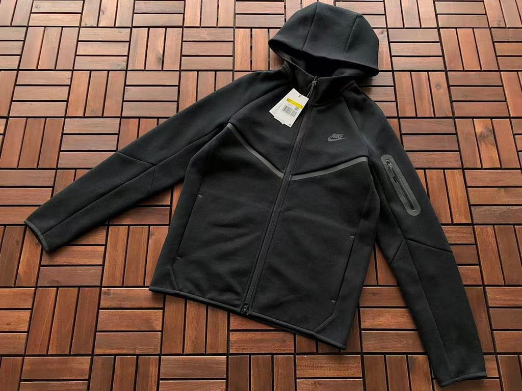 Nike Tech Fleece Full-Zip Hoodie and Pants Set Black - 9