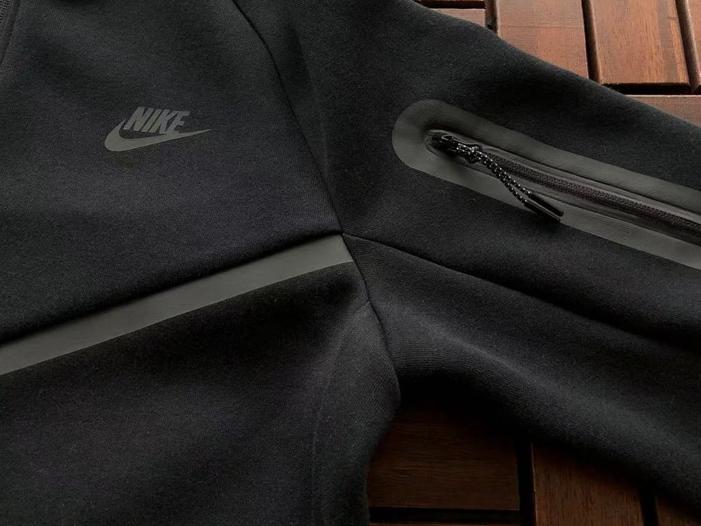 Nike Tech Fleece Full-Zip Hoodie and Pants Set Black - 12