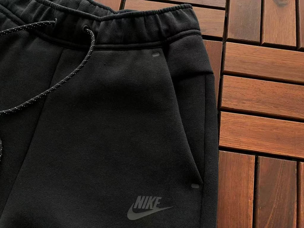 Nike Tech Fleece Full-Zip Hoodie and Pants Set Black - 52