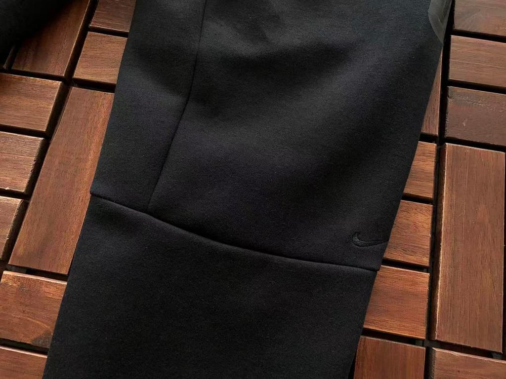 Nike Tech Fleece Full-Zip Hoodie and Pants Set Black - 63
