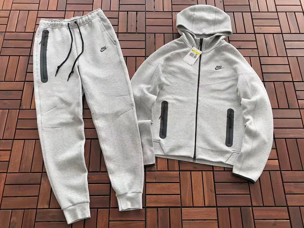 Nike Tech Fleece Tracksuit Grey - 3