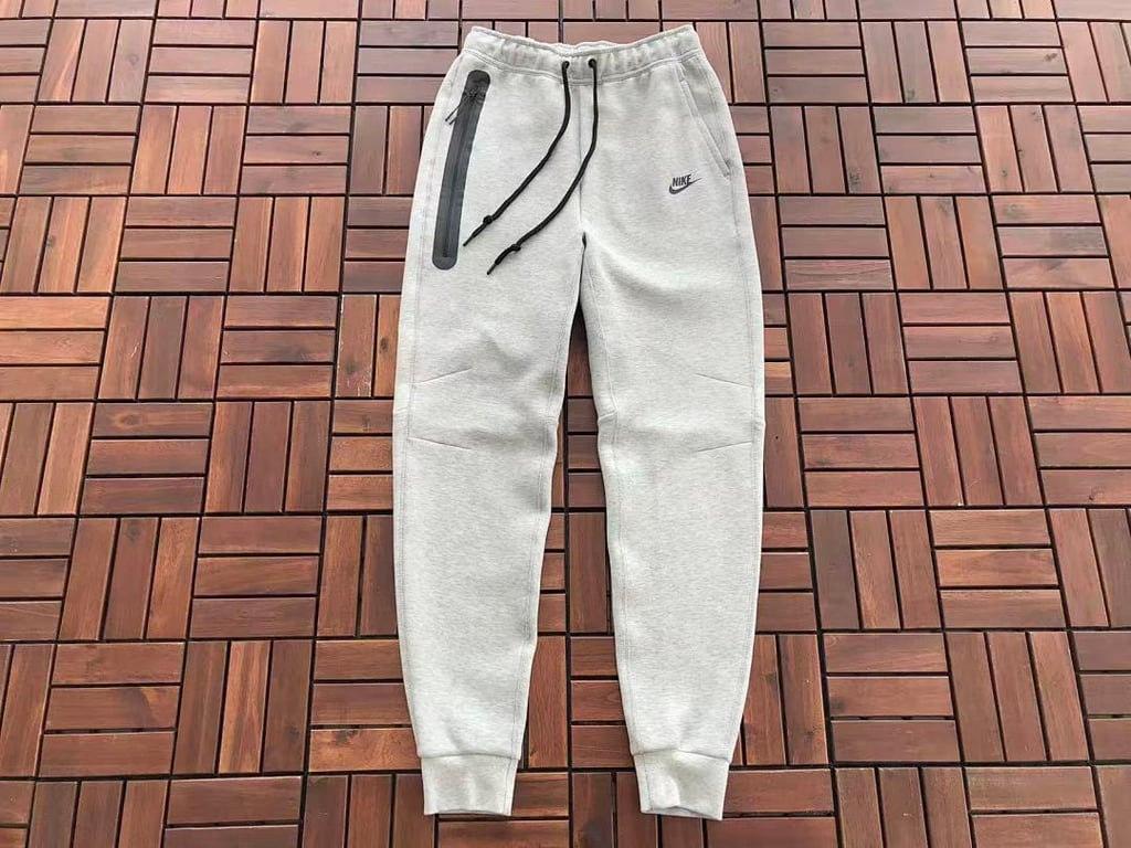 Nike Tech Fleece Tracksuit Grey - 48