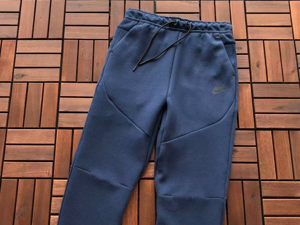 Nike Tech Fleece 2020 Midnight Navy Tracksuit - 56